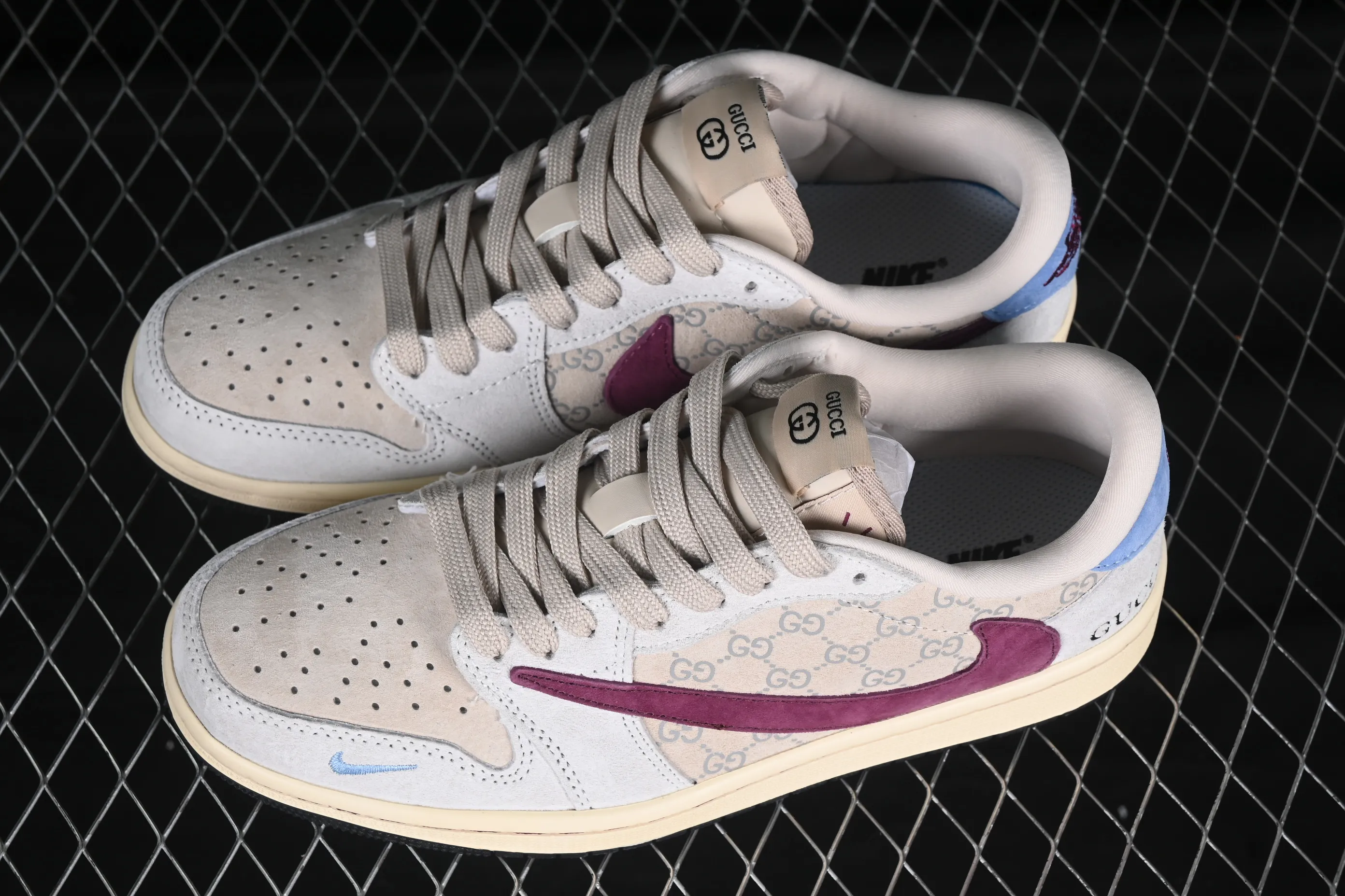 All categories Air Jordan Jordan series basketball shoes Air Jordan 1 Low High-end customized low-top sneakers Travis Scott x Fragment Design x Air Jordan 1 Low OG SP AJ1 Joe 1 Gucci joint rose red hook low-top cultural casual sneakers CH6336-019